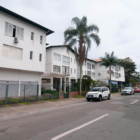 1 Quadra Da Praia, 3 Quadras Da Av Nacoes Jz5206 Lägenhet Florianópolis Exteriör bild